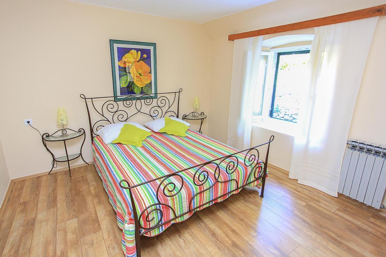 Apartment & Rooms Savonari 오라사크 외부 사진